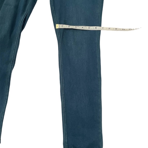 Hue Ultra Soft High Waist Denim Leggings - size small. EUC. - Picture 7 of 16